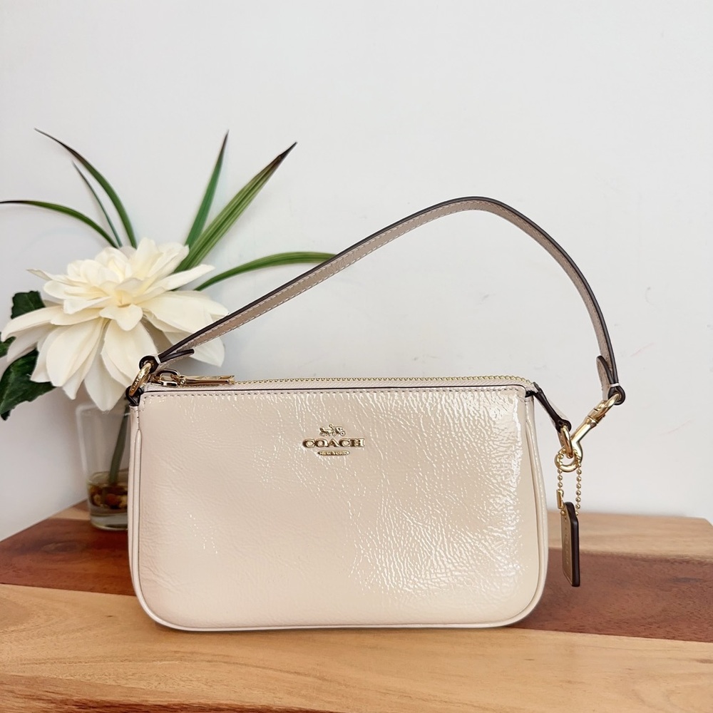 NWT Coach Leather‎ Nolita 19